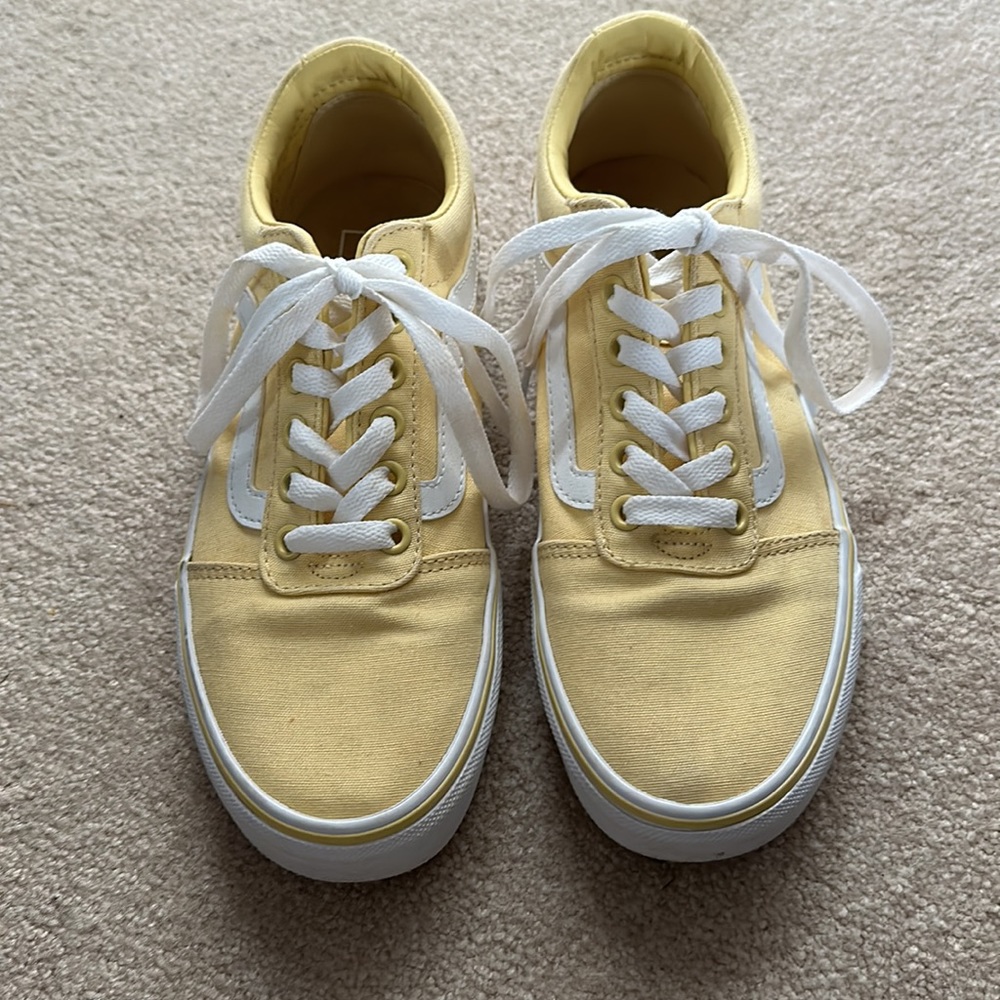 Vans - Picture 2 of 5
